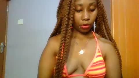 Maggie online show from 01/28/25, 02:53
