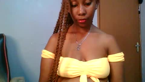 Maggie online show from 02/01/25, 12:47