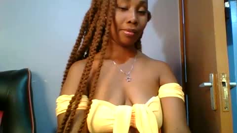 Maggie online show from 02/05/25, 11:34