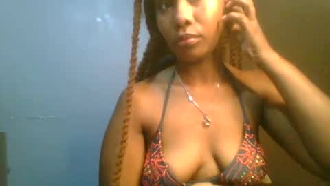 Maggie online show from 02/12/25, 04:33