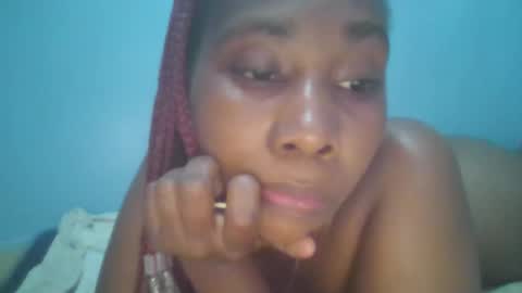 Maggie online show from 03/05/25, 07:38
