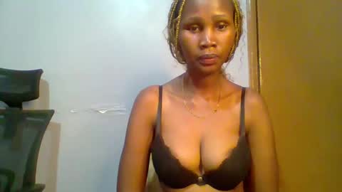 Snapshot of sexie_love chatting on 02/27/25, 01:05 Nancy online show from 02/27/25, 01:05