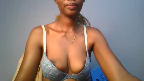 Snapshot of sexie_love chatting on 03/08/25, 12:33 Nancy online show from 03/08/25, 12:33