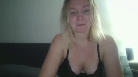 Rose online show from 02/06/25, 03:37