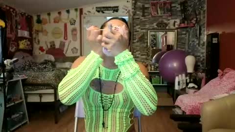 sexiwhiskey699 online show from 06/20/26, 08:22