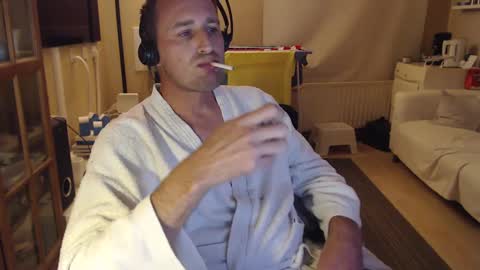 Snapshot of sexlobo1 chatting on 01/06/25, 03:20 Sexlobo online show from 01/06/25, 03:20