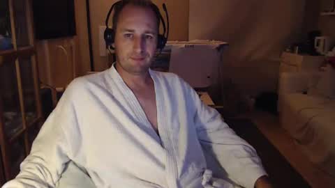 Snapshot of sexlobo1 chatting on 01/24/25, 04:48 Sexlobo online show from 01/24/25, 04:48