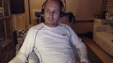 Snapshot of sexlobo1 chatting on 02/01/25, 05:58 Sexlobo online show from 02/01/25, 05:58