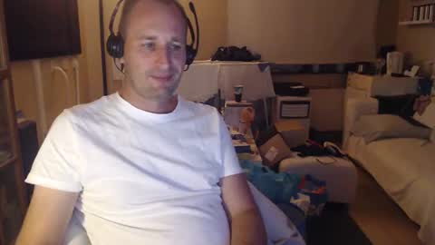 Snapshot of sexlobo1 chatting on 10/02/25, 06:26 Sexlobo online show from 10/02/25, 06:26