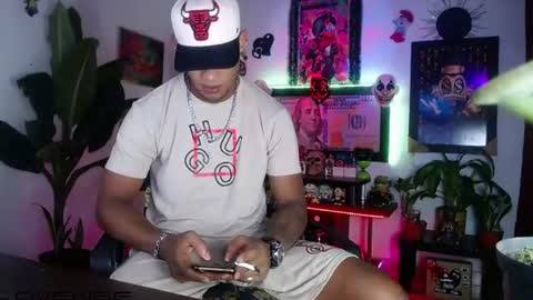 Aharon  ravelo online show from 07/08/26, 03:22