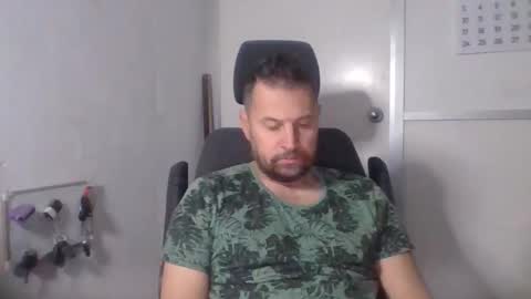 Snapshot of sexoatope79 chatting on 11/16/25, 07:25 sexoatope79 online show from 11/16/25, 07:25