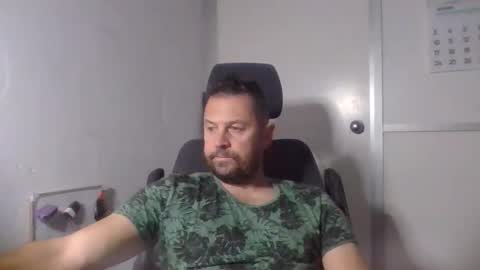 Snapshot of sexoatope79 chatting on 11/17/25, 07:03 sexoatope79 online show from 11/17/25, 07:03