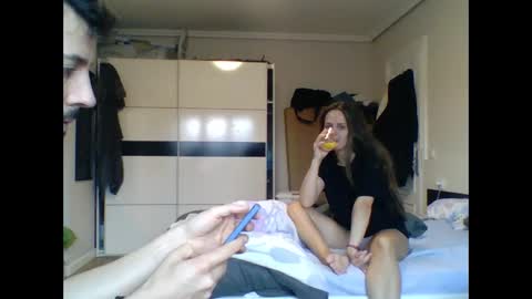 sexopareja332023 online show from 01/03/25, 10:41