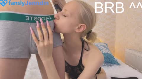 Snapshot of sexplace_ chatting on 02/21/25, 03:54 Jennis and OliverPvt is open online show from 02/21/25, 03:54