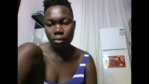 sexqueen02 online show from 02/03/25, 12:15