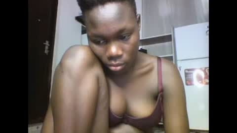sexqueen02 online show from 02/25/25, 05:52