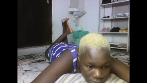 sexqueen02 online show from 03/03/25, 12:48
