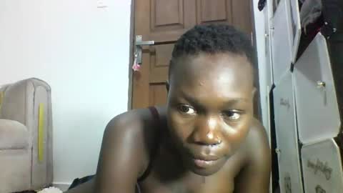 sexqueen02 online show from 09/16/25, 06:20