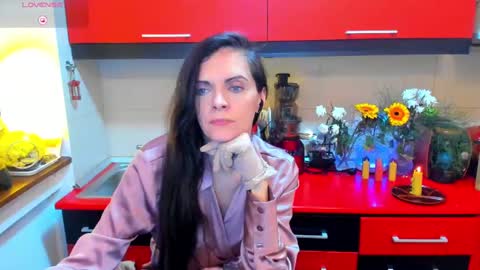 Snapshot of sexqueen1111 chatting on 01/21/25, 04:10 sexqueen1111 online show from 01/21/25, 04:10