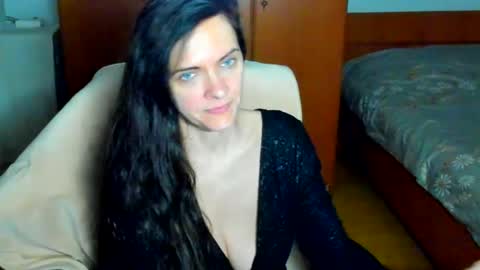 sexqueen1111 online show from 11/24/25, 10:59