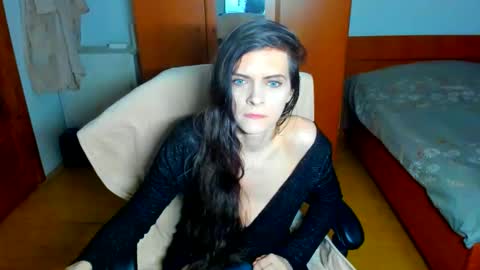 sexqueen1111 online show from 04/28/26, 03:22