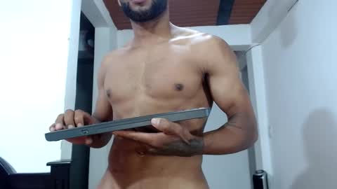 Snapshot of sexseason777 chatting on 09/10/25, 11:49 STIIV G online show from 09/10/25, 11:49