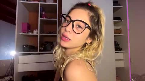 HI   Privates are OPEN online show from 06/03/26, 04:15