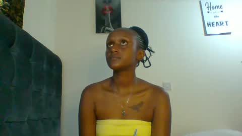 Snapshot of sexsy_sally chatting on 12/10/24, 05:22 sexsysally online show from 12/10/24, 05:22