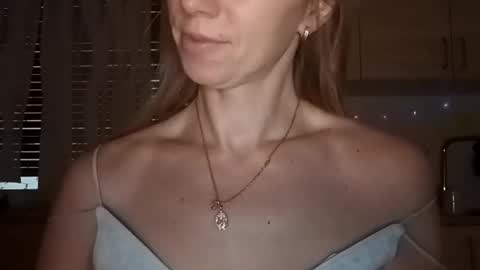 Snapshot of sexualangel chatting on 12/18/25, 07:25 Verona online show from 12/18/25, 07:25