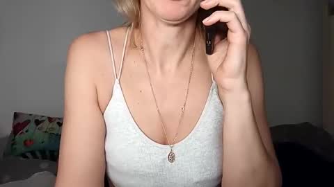 Snapshot of sexualangel chatting on 04/09/26, 11:04 Verona online show from 04/09/26, 11:04