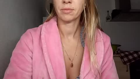 Snapshot of sexualangel chatting on 06/14/26, 02:57 Verona online show from 06/14/26, 02:57