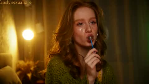 Snapshot of sexualiz_e chatting on 10/25/25, 08:47 Liz online show from 10/25/25, 08:47