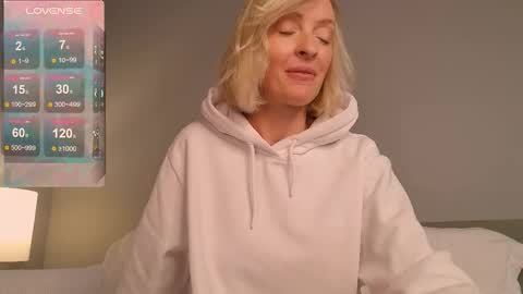 Ray  New video in bio online show from 10/04/25, 11:19