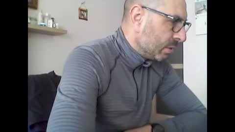 sexualman1900 online show from 02/19/25, 09:39