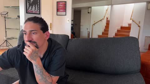 Andrea online show from 11/16/25, 06:46