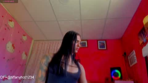 Tifanny Benitez  online show from 07/27/26, 07:10