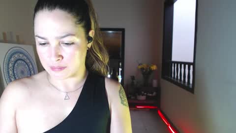 Snapshot of sexwwoman chatting on 03/07/25, 10:32 CHIARA online show from 03/07/25, 10:32