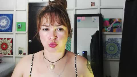 CHIARA   online show from 10/20/25, 08:20