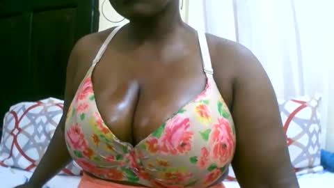 sexxi_ebony online show from 10/03/25, 09:28