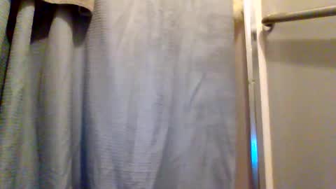 Leeah CloudZzz online show from 03/08/26, 05:44