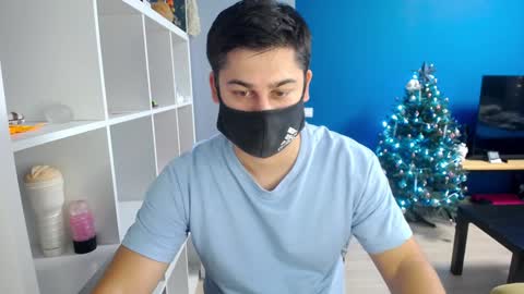 Tommy online show from 01/01/25, 04:39