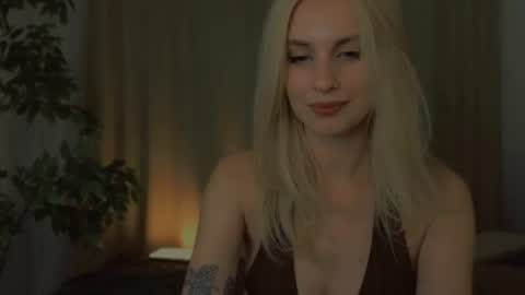 Maria online show from 06/15/26, 08:22