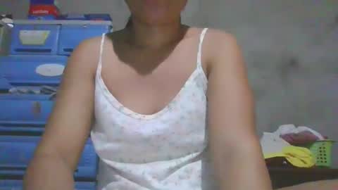 Snapshot of sexxxymomsh chatting on 02/13/26, 01:51 sexxxymomsh online show from 02/13/26, 01:51
