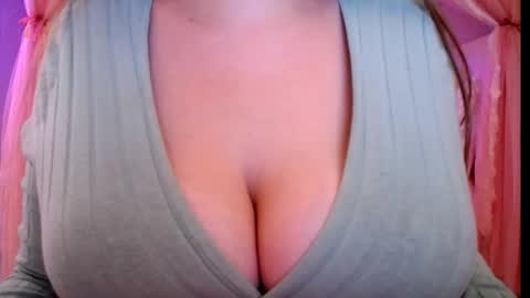 Snapshot of sexxxyprincess chatting on 09/20/25, 01:28 Princess online show from 09/20/25, 01:28