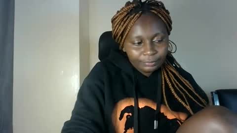 Snapshot of sexxy_amira chatting on 10/12/25, 09:47 sexxy_amira online show from 10/12/25, 09:47