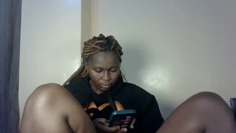Snapshot of sexxy_amira chatting on 10/14/25, 12:33 sexxy_amira online show from 10/14/25, 12:33