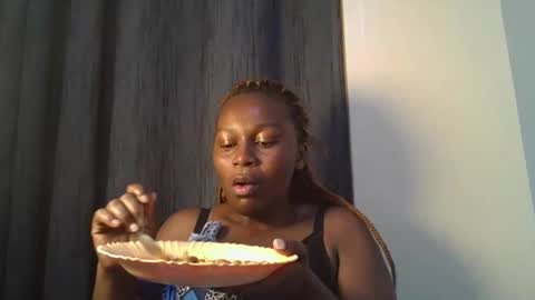 Snapshot of sexxy_amira chatting on 10/20/25, 12:49 sexxy_amira online show from 10/20/25, 12:49