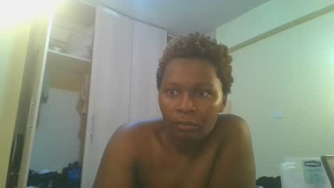 Snapshot of sexxy_amira chatting on 10/27/25, 07:12 sexxy_amira online show from 10/27/25, 07:12