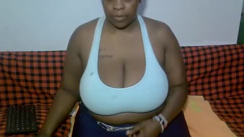 Snapshot of sexxy_brii chatting on 06/02/26, 05:53 sexxy_brii online show from 06/02/26, 05:53