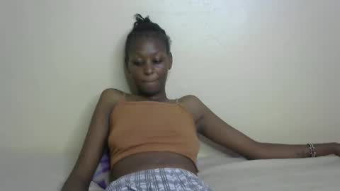 sexxy bum online show from 02/18/25, 05:21